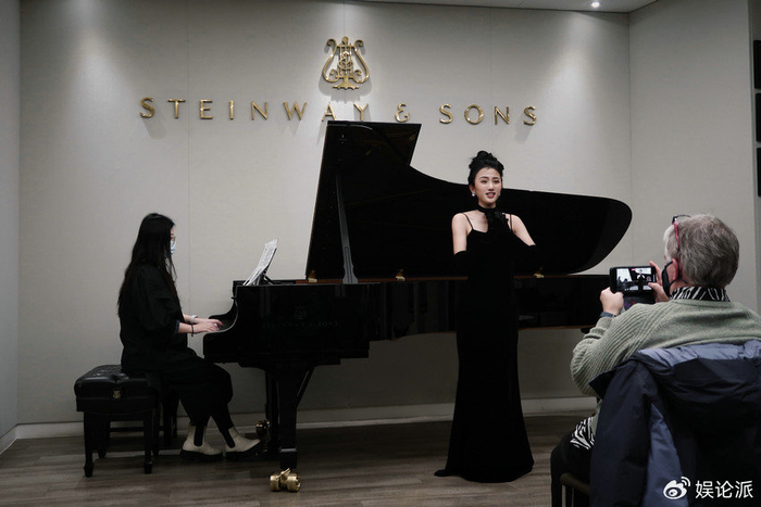 旅英青年女高音江圣昭在长沙举办中西古典音乐会