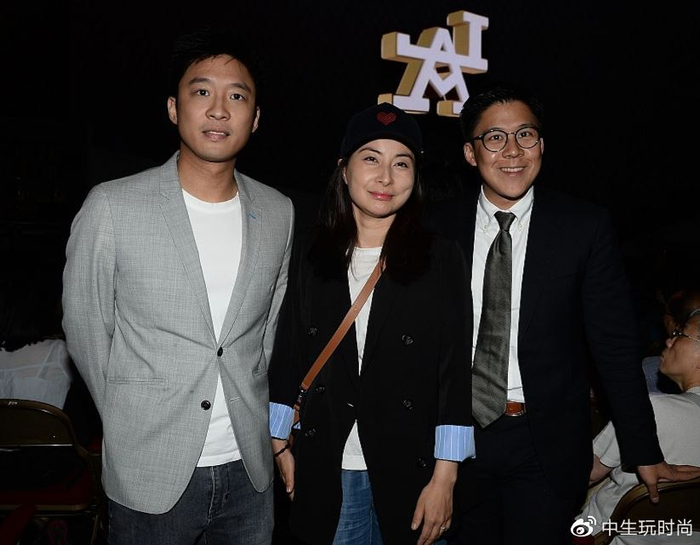 霍家四父子难得同框,悼念霍英东先生和修心养性的霍启仁
