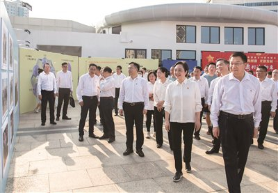 北海被列为全国首批进一步对外开放沿海城市40周年大型图片展正式展出