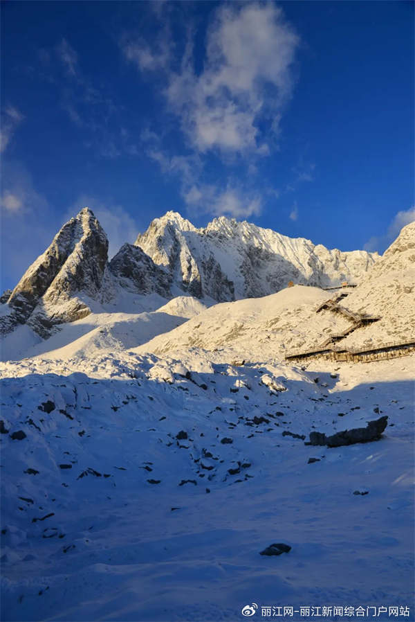 我在玉龙雪山,没空想你!