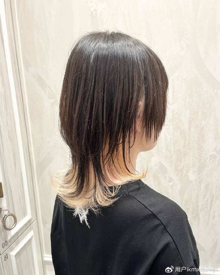 狼尾鲻鱼头女士短发与发尾染的完美融合:时尚新潮流|颈部|发型|修饰|女性|染色_新浪新闻