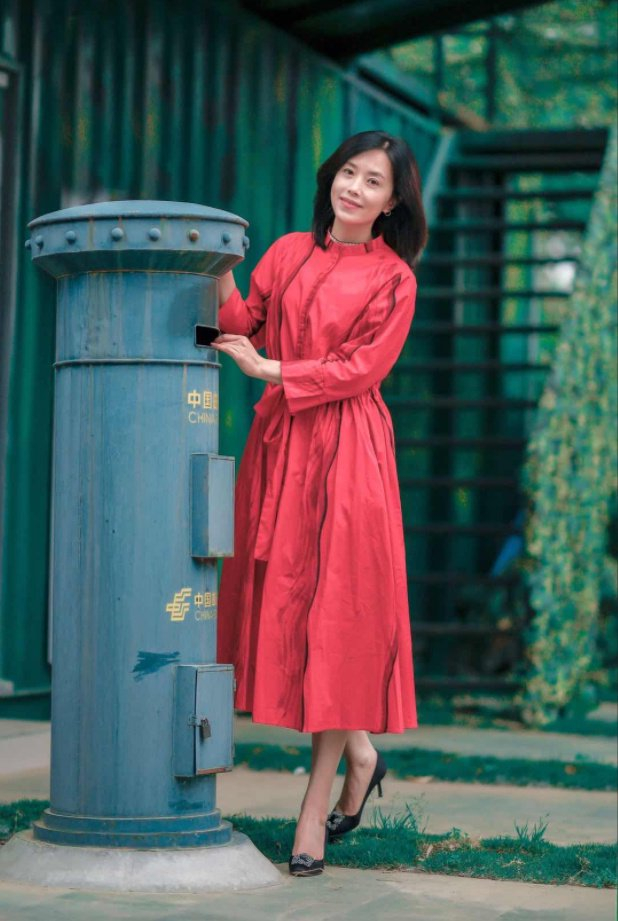 中年女性拍照,给你9个拍照姿势,优雅好看照片随便拍|姿势|中年女性