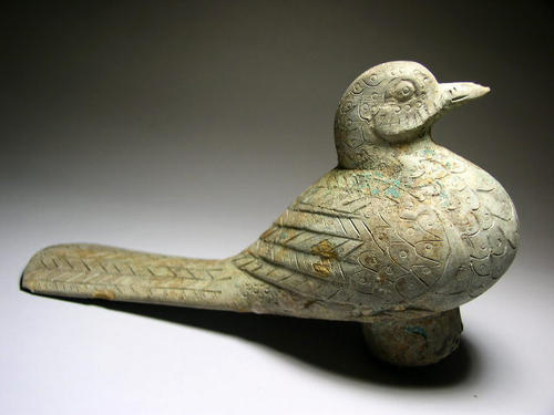 古代老年证? “鸠杖”是在扶手处做成一只斑鸠鸟形状的手杖……_新浪新闻