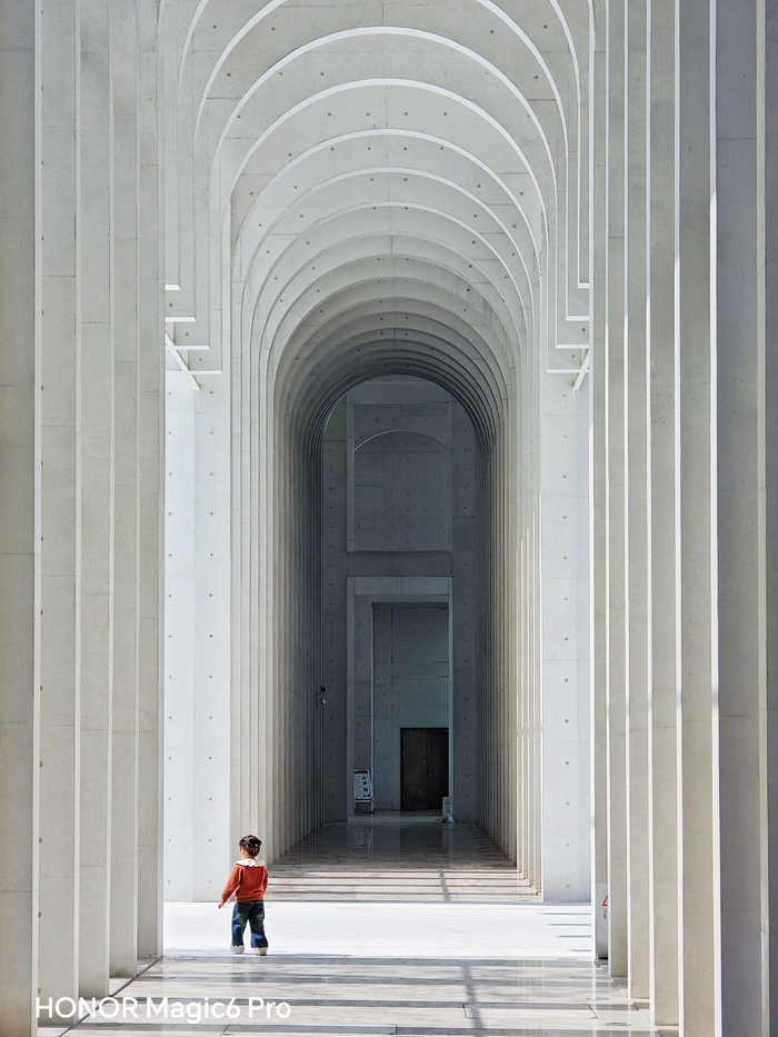 中国宣纸文化园新馆,由中国美术学院风景建筑设计院设计,走入其中