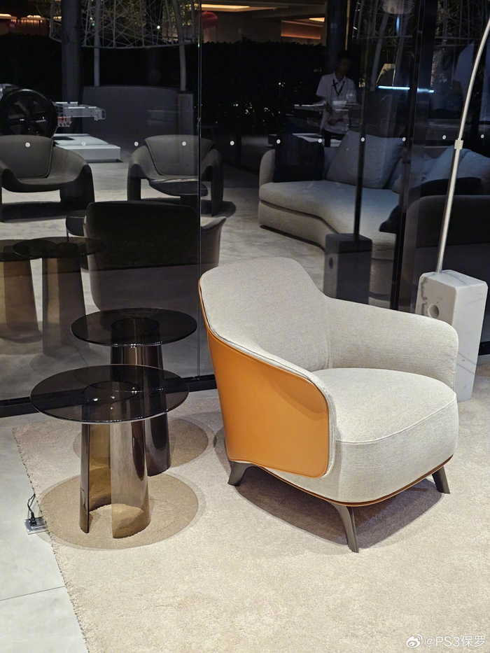 意大利著名的家居品牌poliform,注重设计感,极简