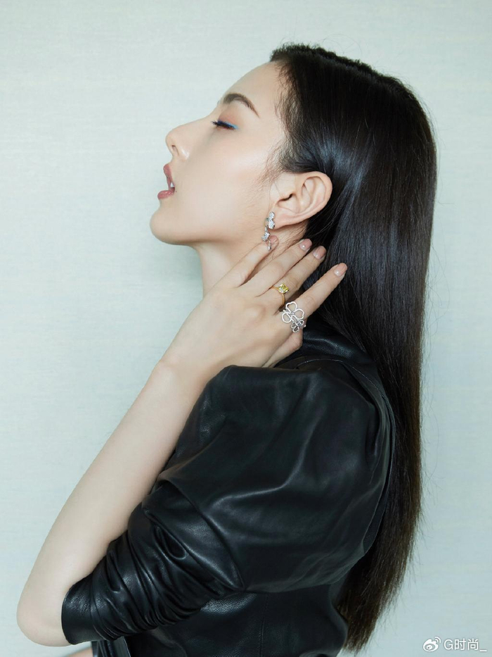 宋祖儿风格百变这样穿搭很高级珠宝搭配是关键