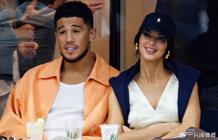 詹娜也老大不小了,该有个家庭甚至孕育爱情结晶了,翻看她历任的男友