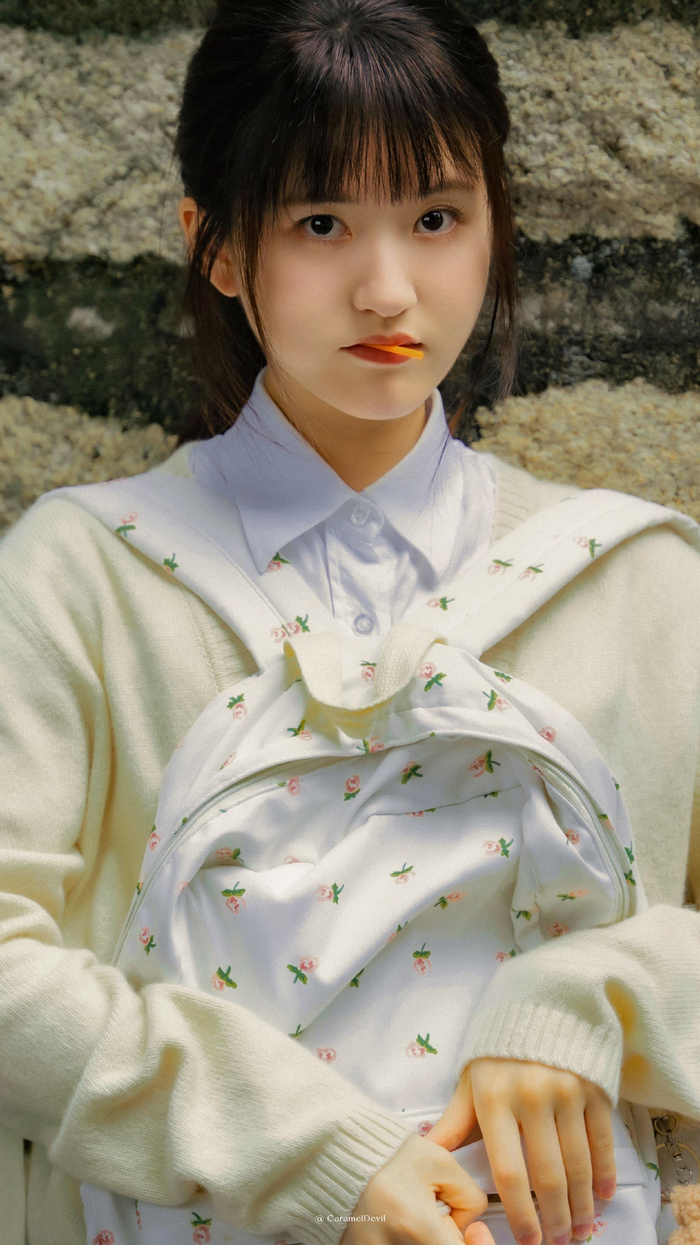 赵露思999415989590939215┊桑稚┊偷偷藏不住