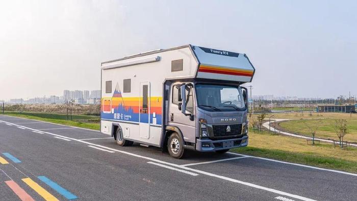 豪華露營新體驗法美瑞campingtruck露營卡奢享房車生活