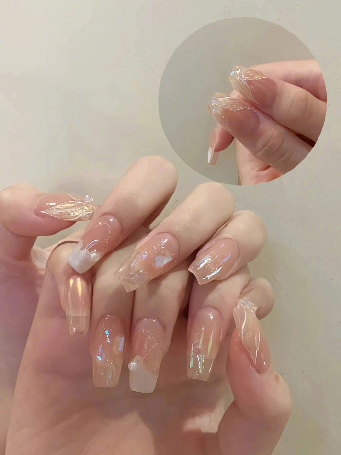 秋冬季温柔系美甲气质裸色 显手白美甲__财经头条