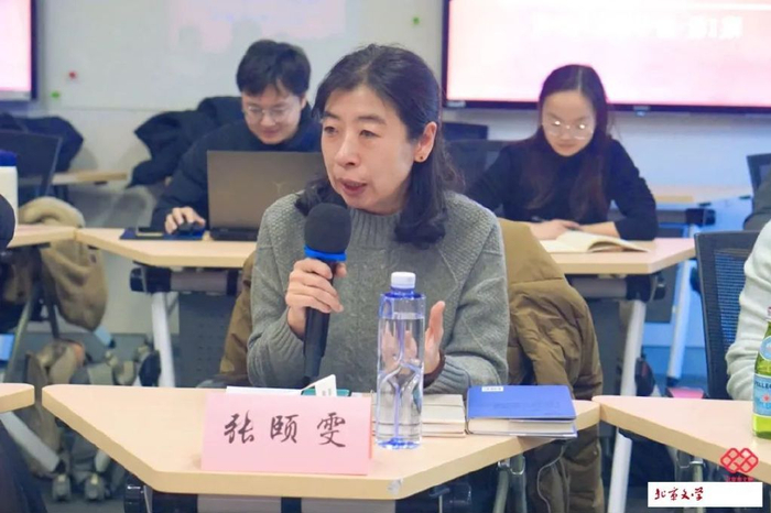 第四个问题,杨庆祥,徐刚老师谈到当下写作的全球化问题,那么,北京作家