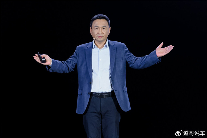 张建勇的算盘激发了北汽的活力｜2024年度十大人物|北汽集团|华为|极狐|小米|雷军_新浪新闻