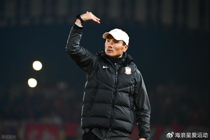 反转！国足选帅风向突变，不迷信大牌外教！邵佳一成热门候选人！