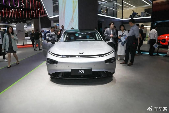 小鹏p7i鹏翼性能版限时优惠5万元售价2899万元很难不心动