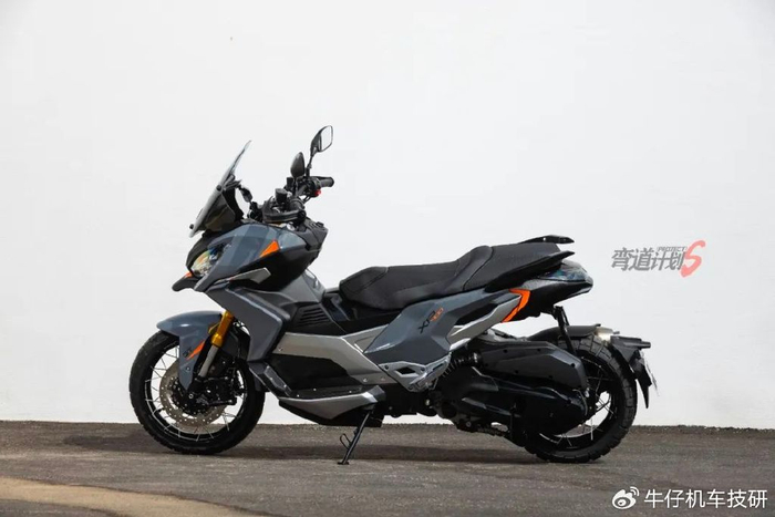 59800元,探险无界,标致摩托xp400 gt上市|标致|摩托|排量_新浪新闻
