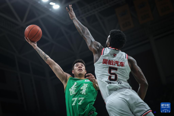 篮球——cba季后赛:辽宁本钢晋级总决赛