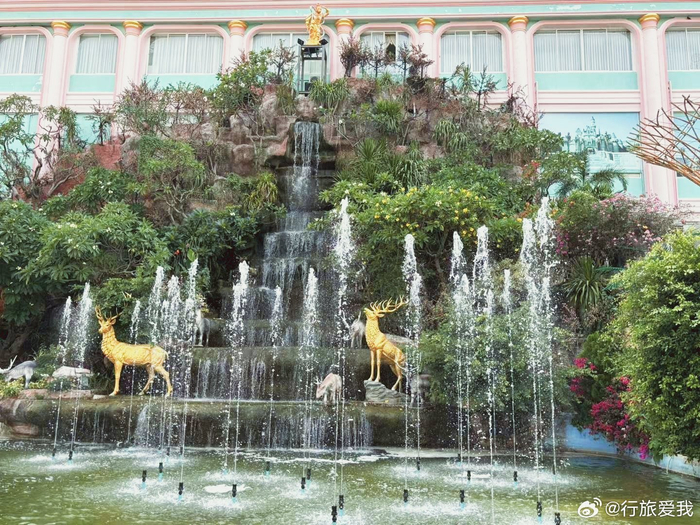 泰国富贵黄金屋是泰国芭堤雅富丽堂皇的风水宝地
