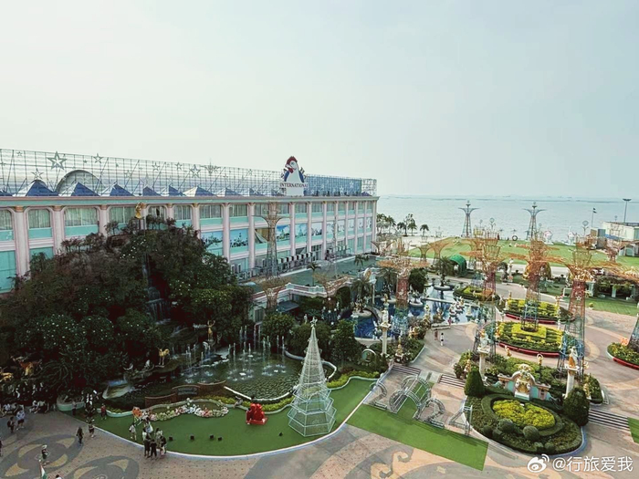 泰国富贵黄金屋是泰国芭堤雅富丽堂皇的风水宝地