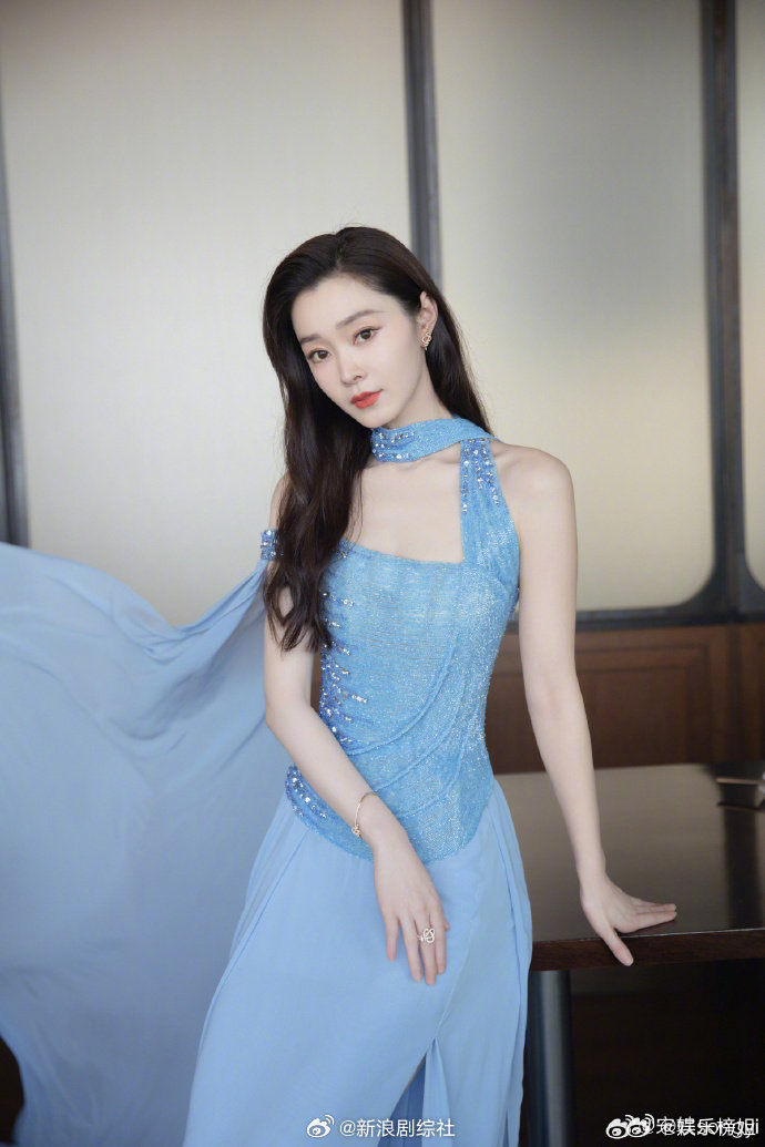 宋轶锁骨窝好明显今晚盛典状态美疯了