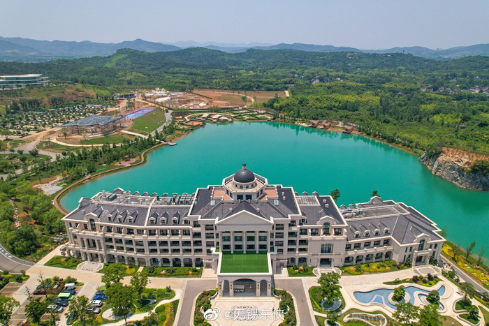 空中视角,俯瞰宜兴隐龙谷君澜度假酒店
