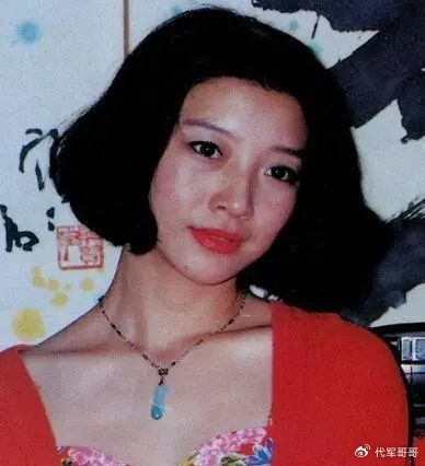 为拍戏染上毒瘾,28岁吸毒过量不幸去世|朱洁|吸毒|毒瘾_新浪新闻