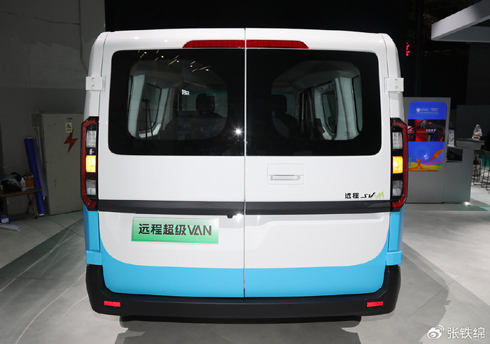 吉利远程超级VAN醇氢电动版亮相,侧滑门,3+2座椅,续航超1000km