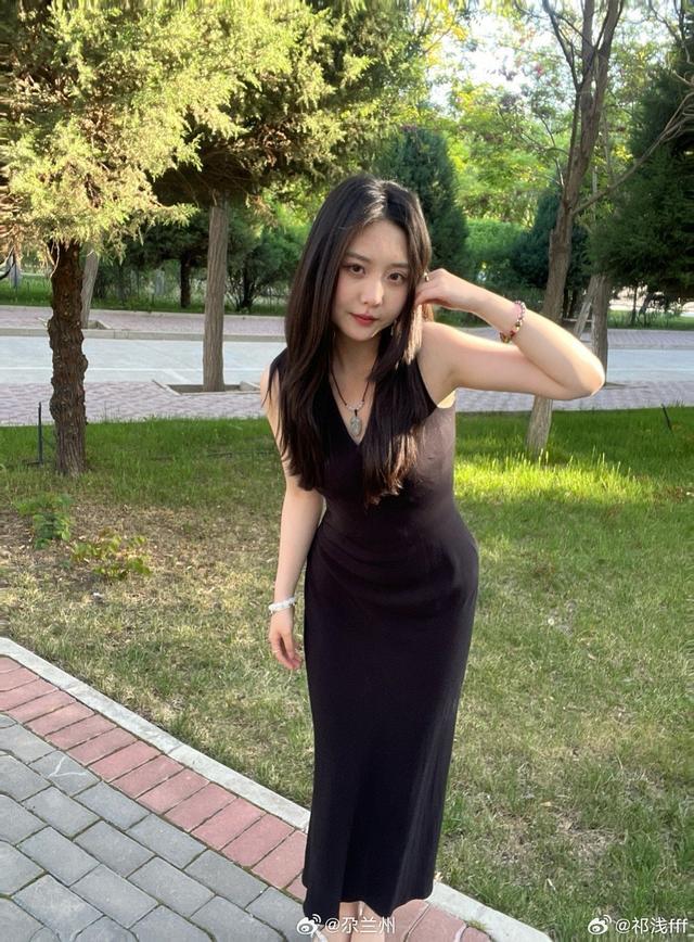 年少迎风而来 宛如千树花开@祁浅fff 兰州财经大学和平校区