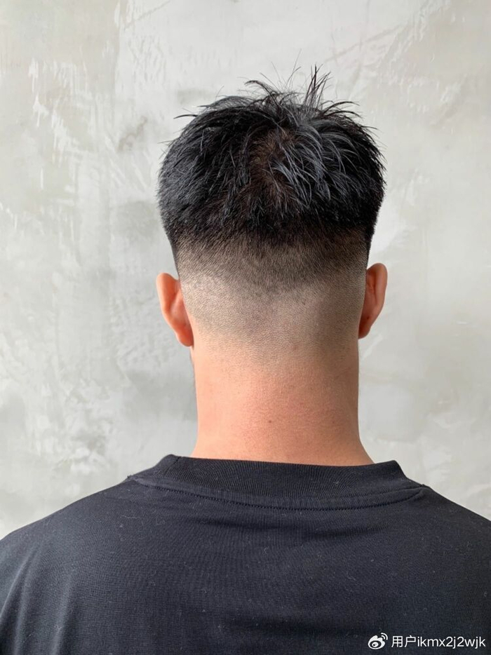男士发型王炸!渐变短碎发,把硬朗和时髦焊死__财经头条__新浪财经