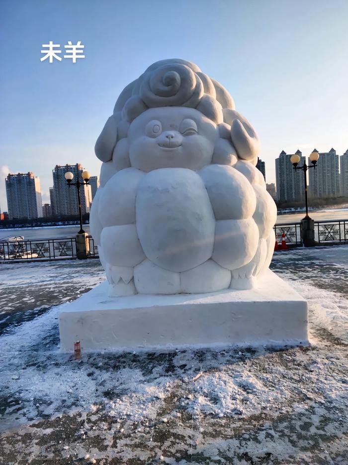 雪雕十二生肖图片