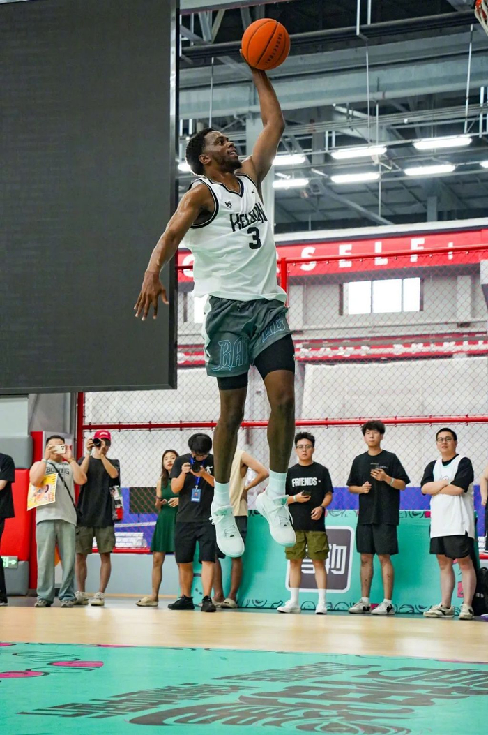 与凯尔登·约翰逊的喜相逢