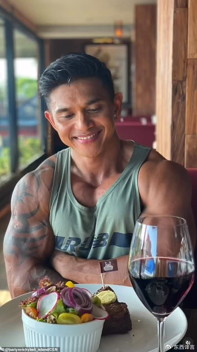 33岁印尼健美明星深蹲殒命420斤杠铃砸在颈部保护员无力救