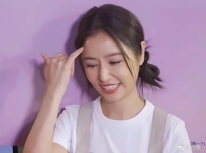 林心如还是这么"少女",无美颜无滤镜,也照样俏皮,吸睛|少女|林心如