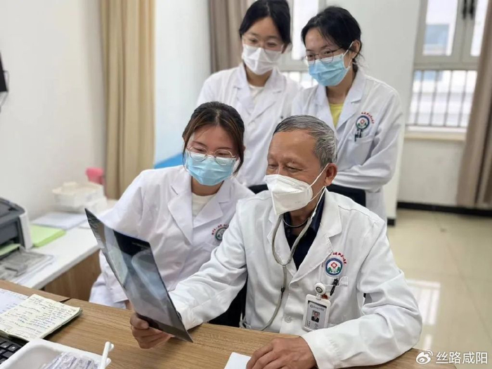 西京,唐都专家加盟陕中二附院 三分钟带你快速打入"天团"内部