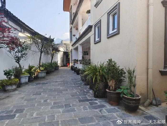 腾冲芒棒镇窜龙村:特色民宿联盟引领乡村旅游新风尚