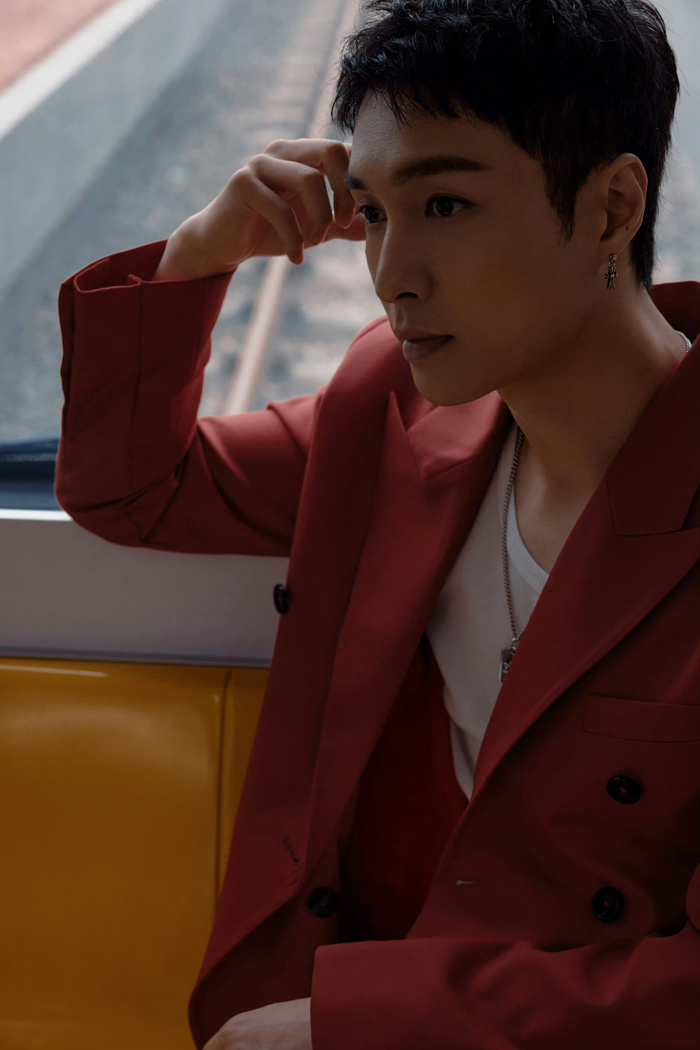 张艺兴红西服大片9615 好久不见的兴哥,红红火火重新出发!