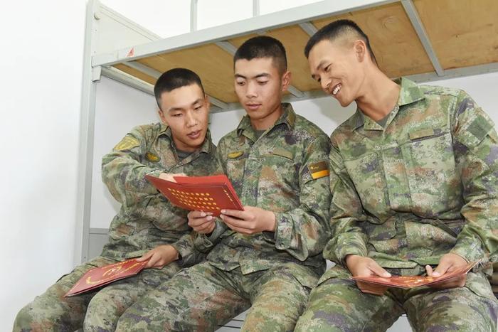 兵至如歸火箭軍某部開展系列活動助力新兵度過第二適應期