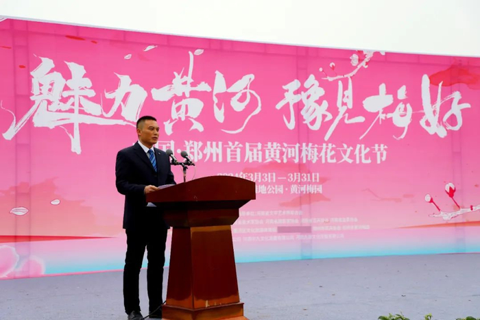 宇通客车九座5米9