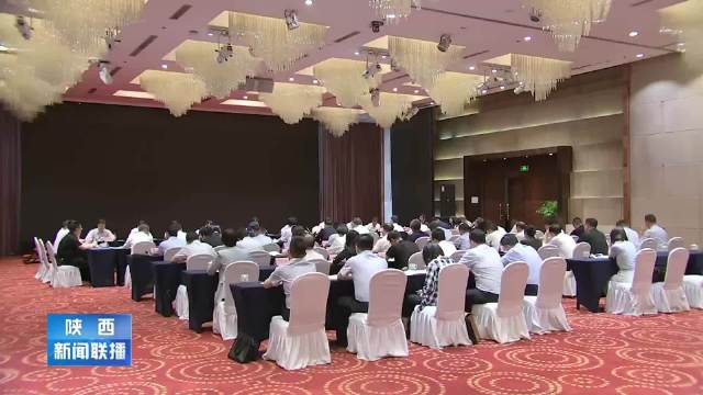 省委组织部召开全省市区委组织部长座谈会