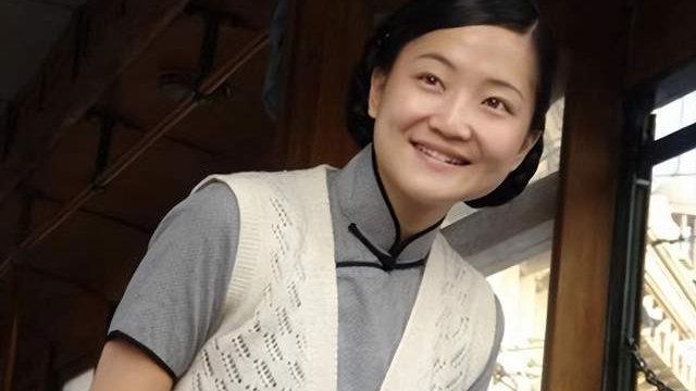 离婚4年，她重生了吗？