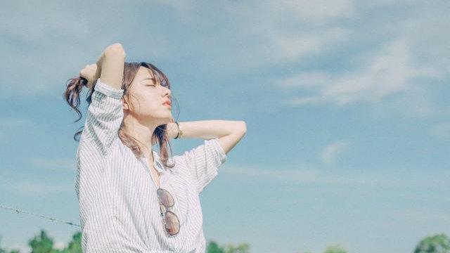 想与中年女人日久生情，一定要肯定拿捏她这几点，她会迷恋上你