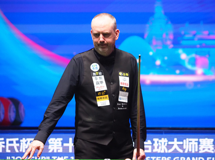 斯诺克三届世锦赛冠军马克-威廉姆斯迎战中式台球战神级选手郑宇伯
