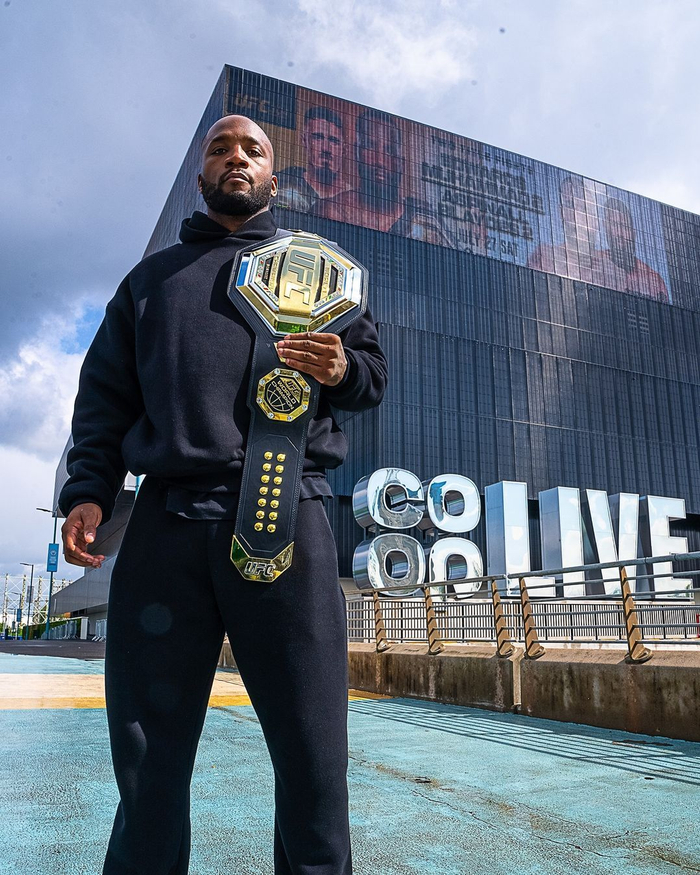 曼彻斯特,欢迎你们的冠军吧__财经头条