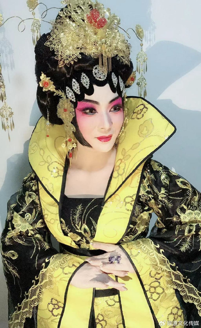 郭云苓愿做一滴水为吉剧润色