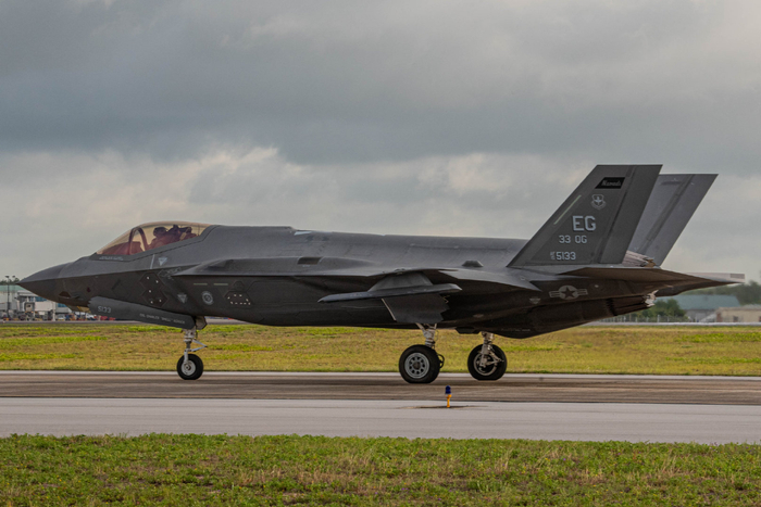 第33战斗机联队的美国空军f-35a闪电ii飞机__财经头条