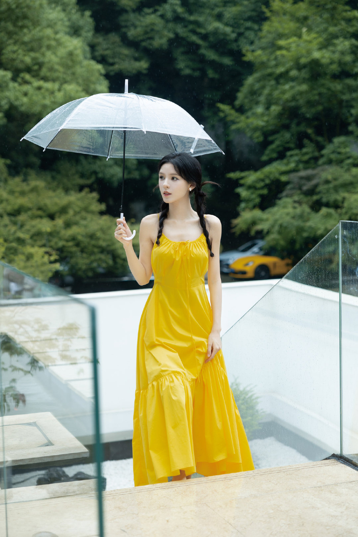 张予曦多巴胺女孩上线双麻花辫背带裤连衣裙镂空吊带