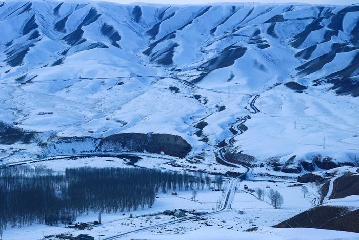 琼库什台已经进入冬天 云祯花园美宿的老板发给我的