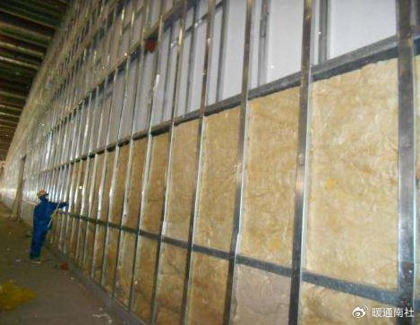 卧室移动隔墙设计装修技巧 移动隔墙价格及安装流程介绍