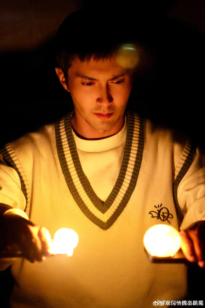 高伟光被橘子汁呲眼睛高伟光做的橘子灯也太好看了