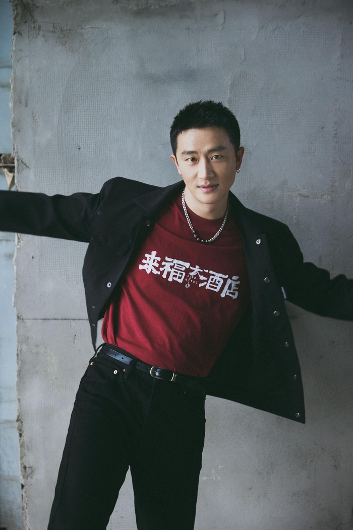 来福团建第三站合肥93 手插兜90街头站9815 初来合肥