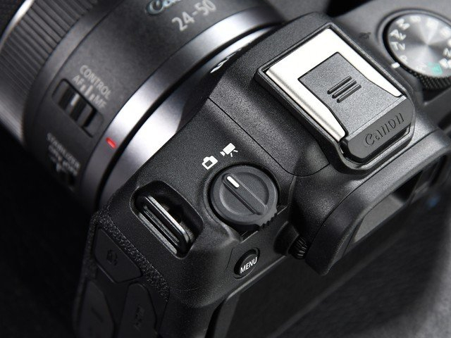 普及型全画幅相机 2420万像素的佳能eos r8|raw格式|摄影爱好者|感光